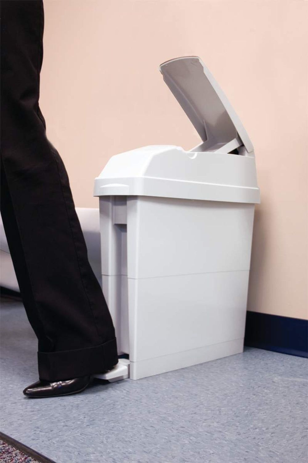KD-GC46-22  LiZZOM  Sanitary Pads Bin (22L)_Grey color.
